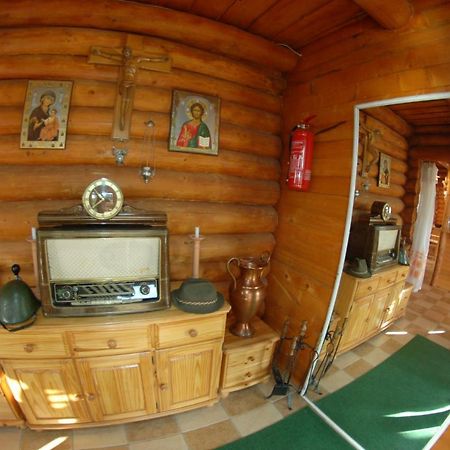 Roenk-Wellness Panzio Mezopeterd Bed & Breakfast Exterior photo